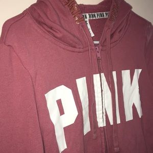 PINK ( VICTORIA’S SECRET) Sweater ❌
